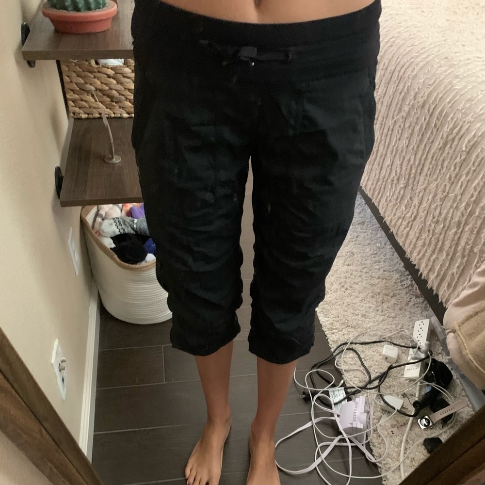LuluLemon cropped Dance Studio Pant